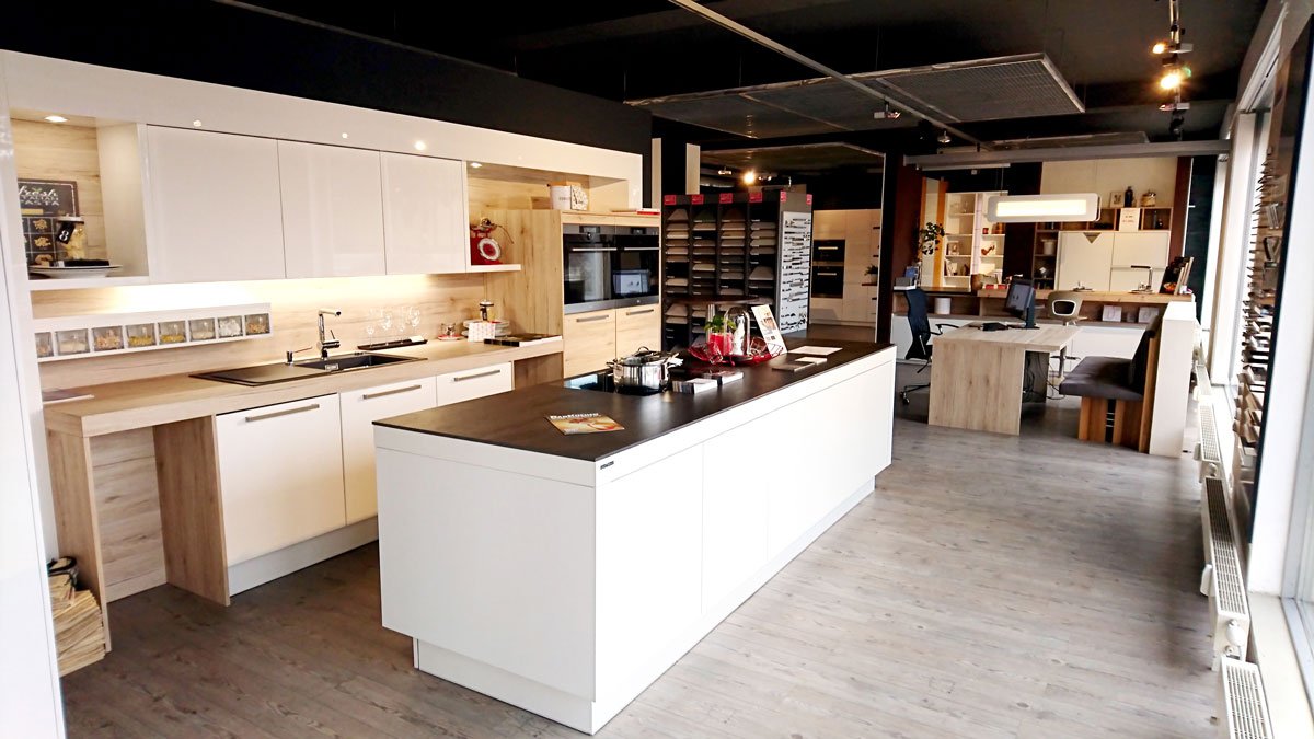 Wir Suchen Einrichtungsberater In In Graz St Peter